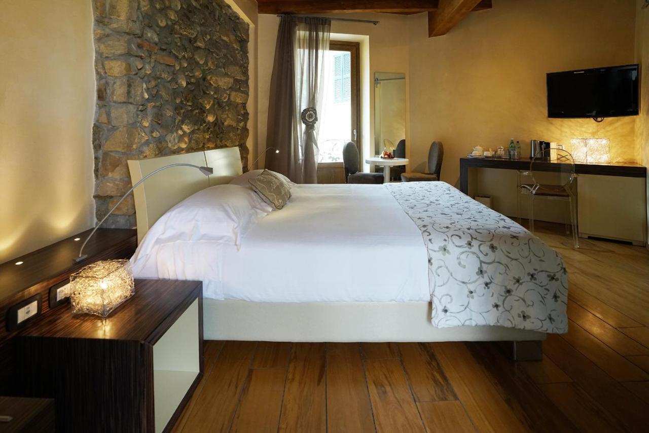 Il Portico - 1711 Luxury Guest House Arlate Exterior photo