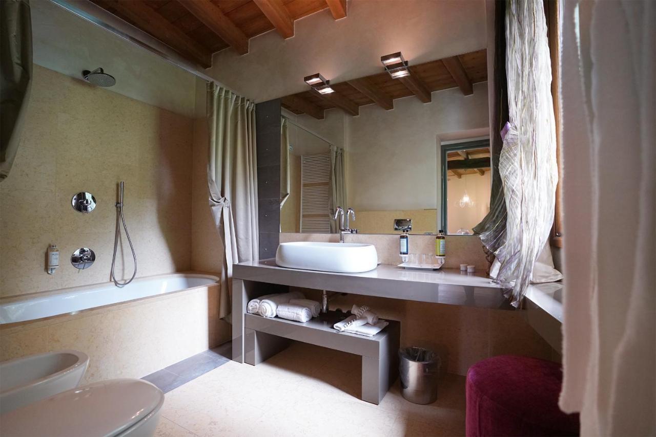 Il Portico - 1711 Luxury Guest House Arlate Exterior photo