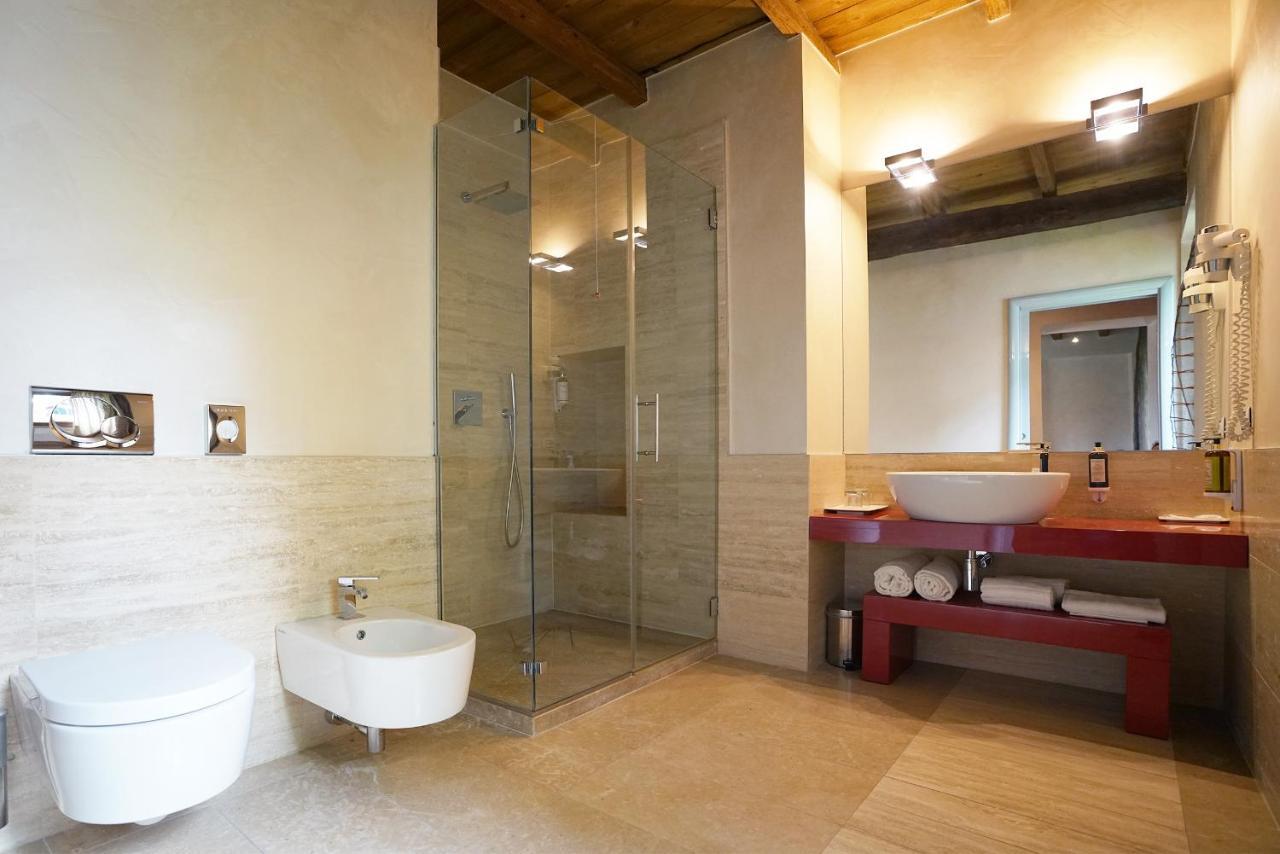 Il Portico - 1711 Luxury Guest House Arlate Exterior photo